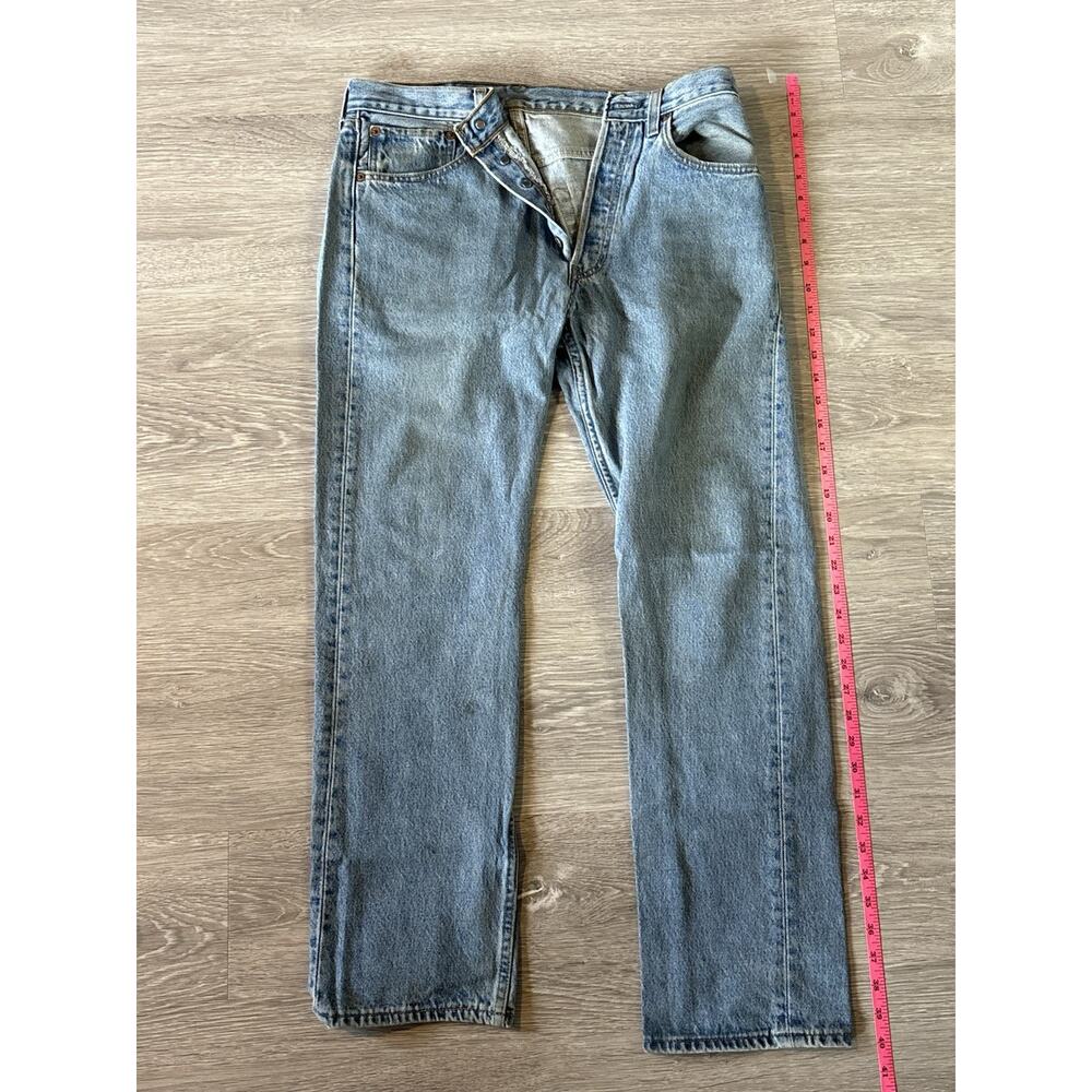 Vintage Levi's 501 light wash jeans W31 L30 - Picture 5 of 10
